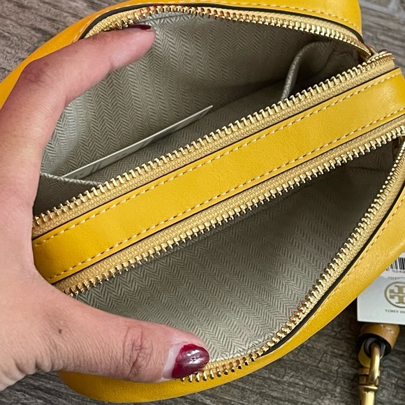 New Tory butch Perry Bombe Embroidered Straw
Color: Craftsman Floral Embroidery - Picture 10 of 10